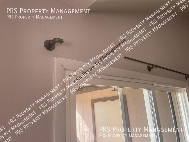 Building Photo - 922 S Acapulco Ln