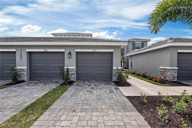 Building Photo - 11801 Venetian Lagoon Dr
