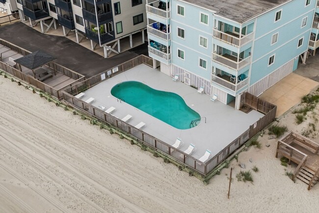 Building Photo - Shore Thing: Seasonal Beachfront Rental (D...
