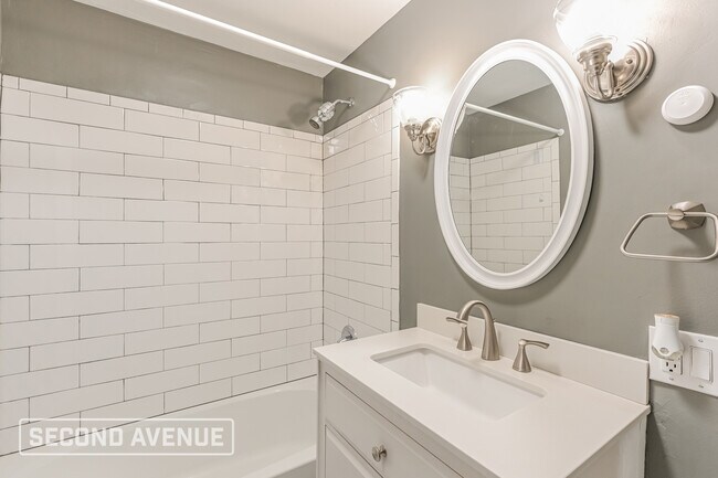 Building Photo - 219 Garden City Dr