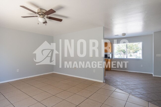 Building Photo - Great Home in the Heart of Eloy
