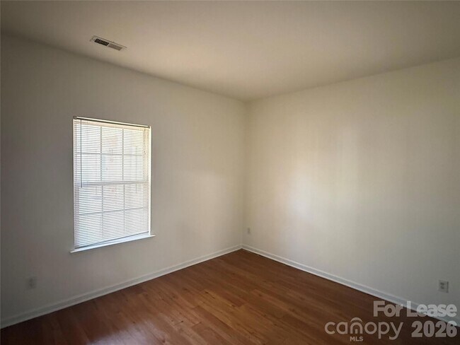 Building Photo - 7033 Somerset Springs Dr