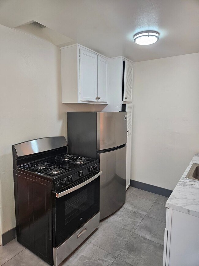 Building Photo - Cozy 1 BR Casitas with Air Conditioning in Golden Hill - Close to All