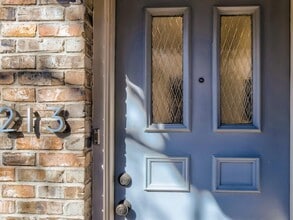 Building Photo - 1404 Norwalk Ln