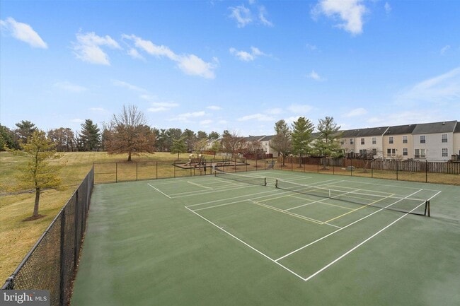 Building Photo - 9228 Acer Ln