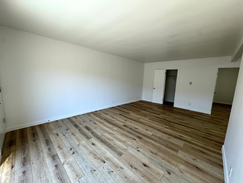 Building Photo - 1155 Hacienda Pl