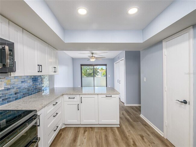 Building Photo - 6304 Grand Bahama Cir