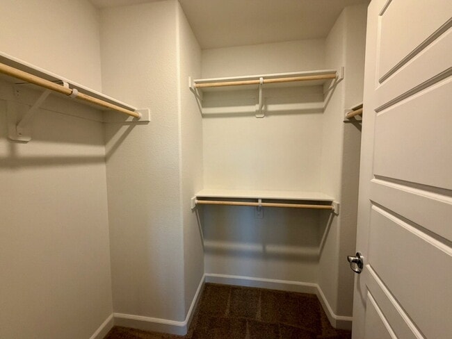 Building Photo - 3 BED 2.5 BATH 2 CAR GARAGE TOWNHOUSE FOR RENT LOCATED IN CADENCE MASTER COMMUNITY