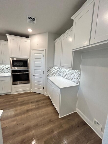 Building Photo - 1704 Dunbrook Rd