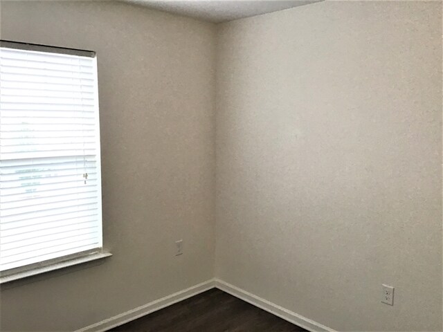 Building Photo - 1524 Eastway Dr