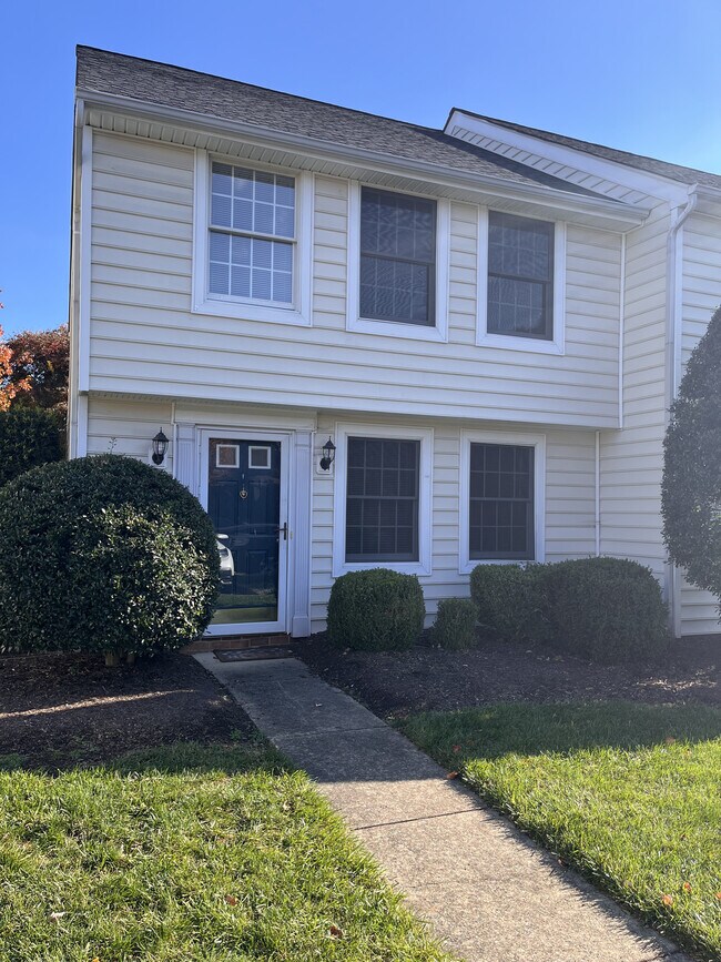 Building Photo - 9908 Whitney Cir