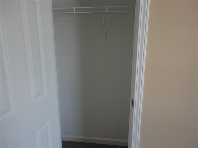 Building Photo - 534 Matthew Dr