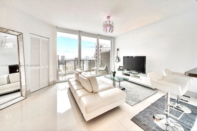 Building Photo - 300 S Biscayne Blvd
