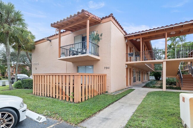 Building Photo - 7241 Miami Lakes Dr