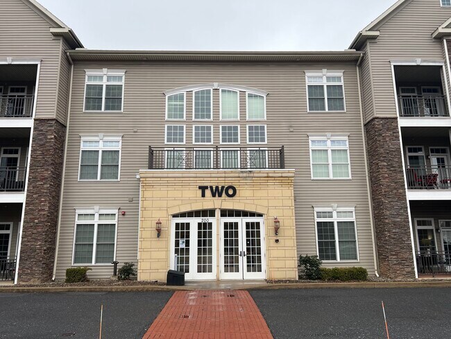Building entry - 200 Jefferson Ave