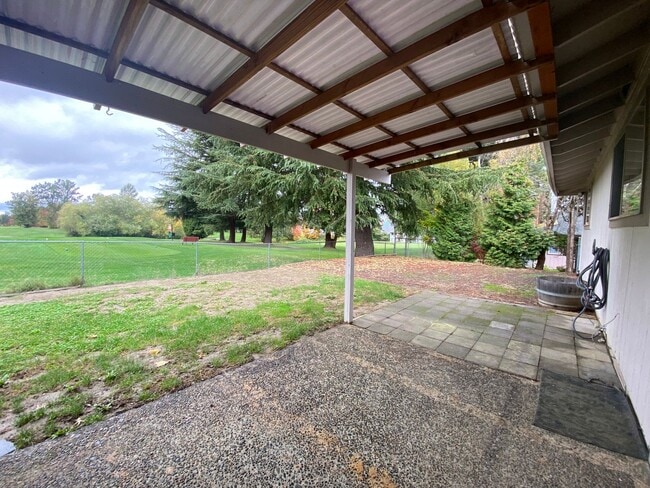 Building Photo - DW1217 - A