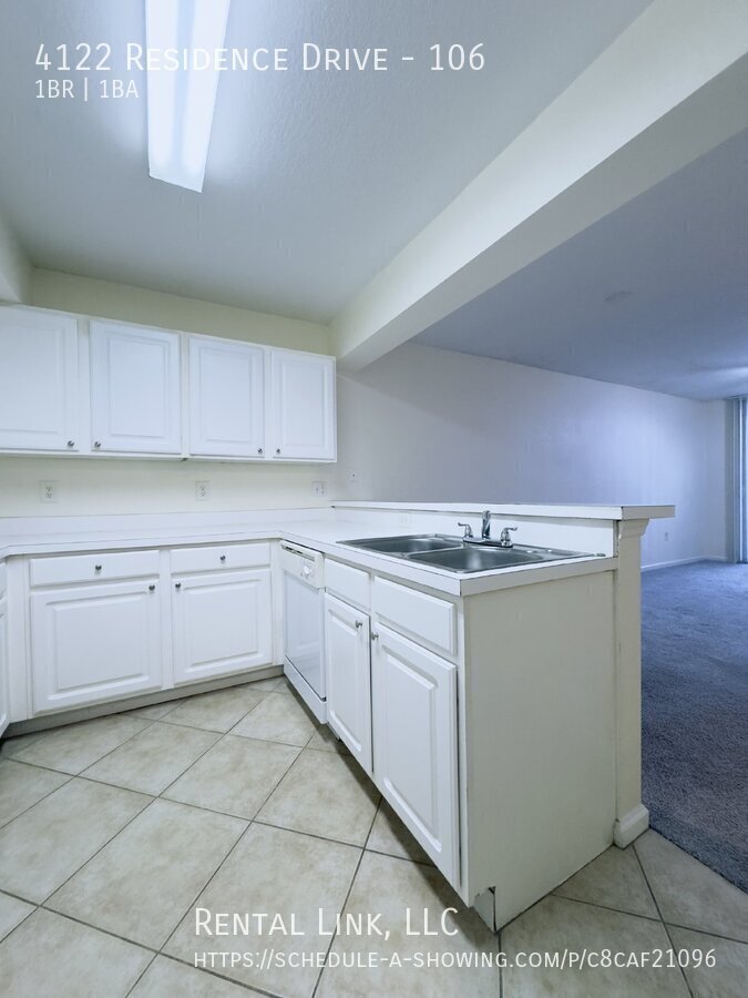 Building Photo - 4122 Residence Drive