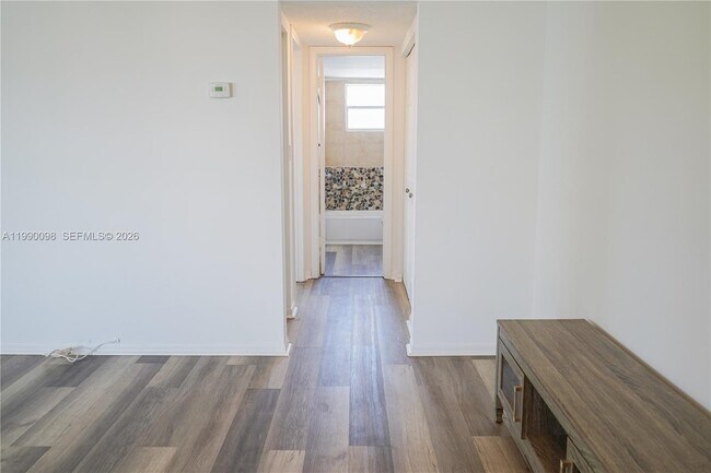 Building Photo - 2008 Jackson St