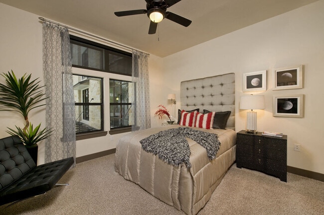 Building Photo - Broadstone Post Oak