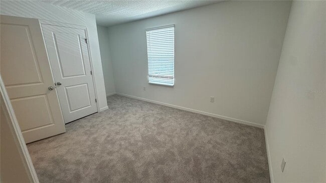 Building Photo - 3010 Skyline Lp
