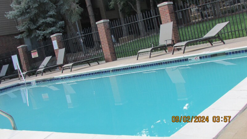 Building Photo - 420 Wright St