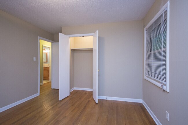 Building Photo - All on one level comfort rancher