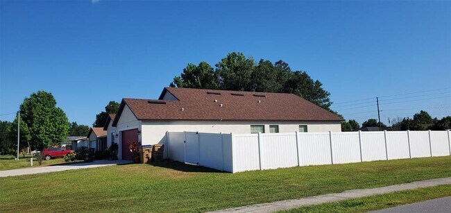 Building Photo - 844 Valnera Ct