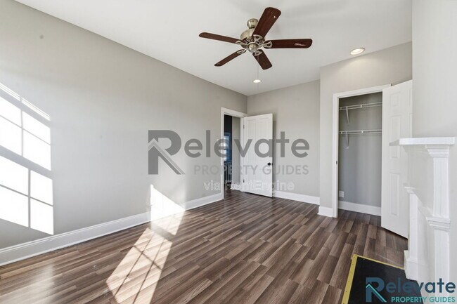 Building Photo - 2820 Q St