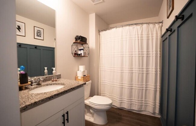 Building Photo - 16430 Natchez Dr