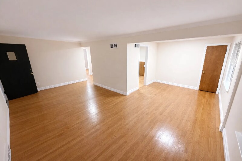 Building Photo - 1295 Chambers Rd