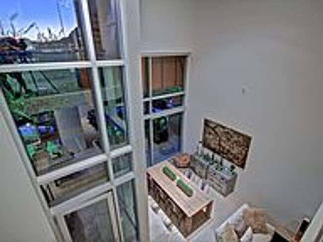 Building Photo - Stylish 2 Bed | 2 Bath Condo in Prime Scot...