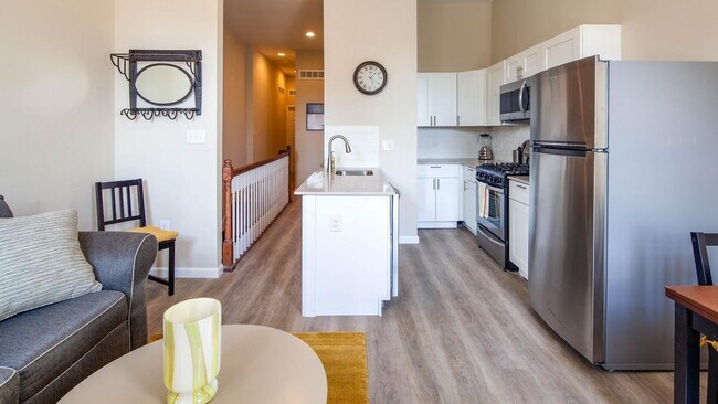Building Photo - 7355 Woodmont Terrace