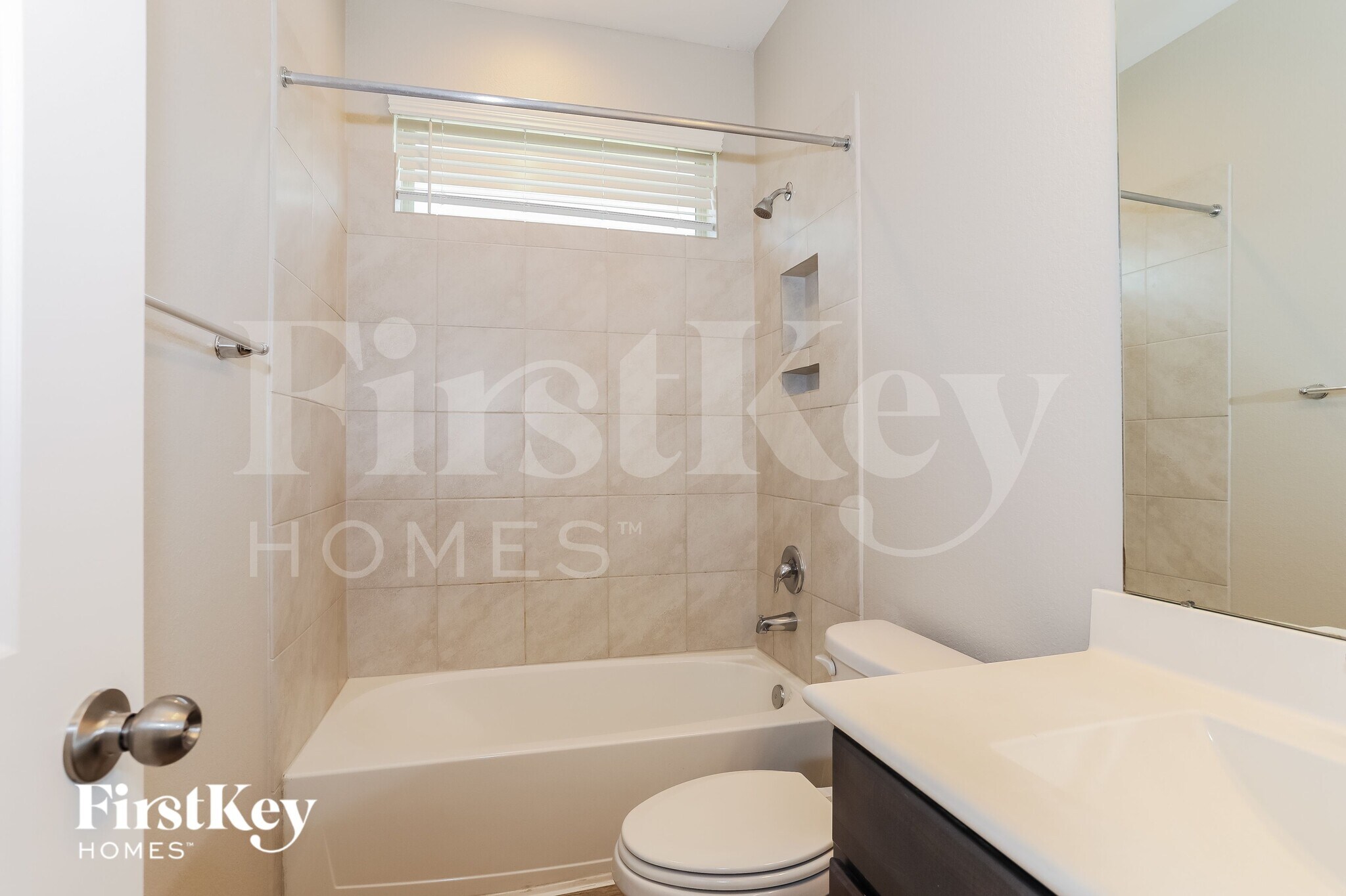 Building Photo - 14221 Rainier Peak Crossing