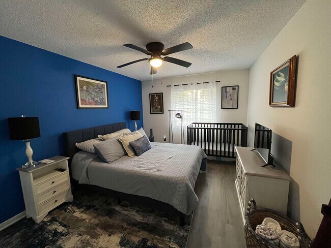 Building Photo - 1010 San Remo Rd