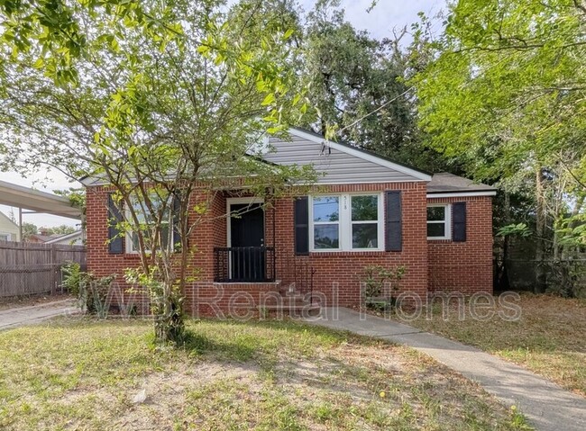 Building Photo - 518 Chestnut Dr