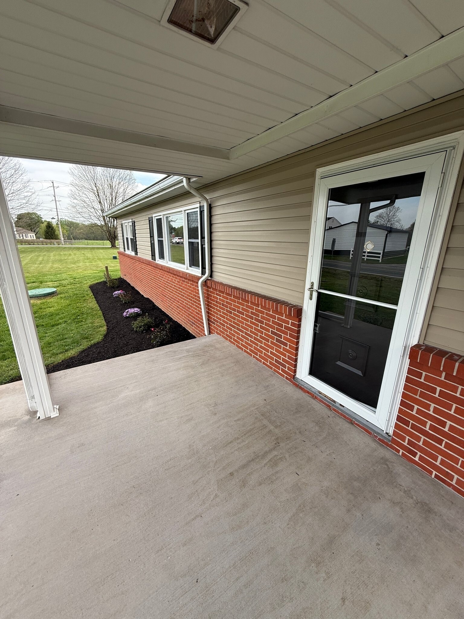 Building Photo - 17 Maloney Rd