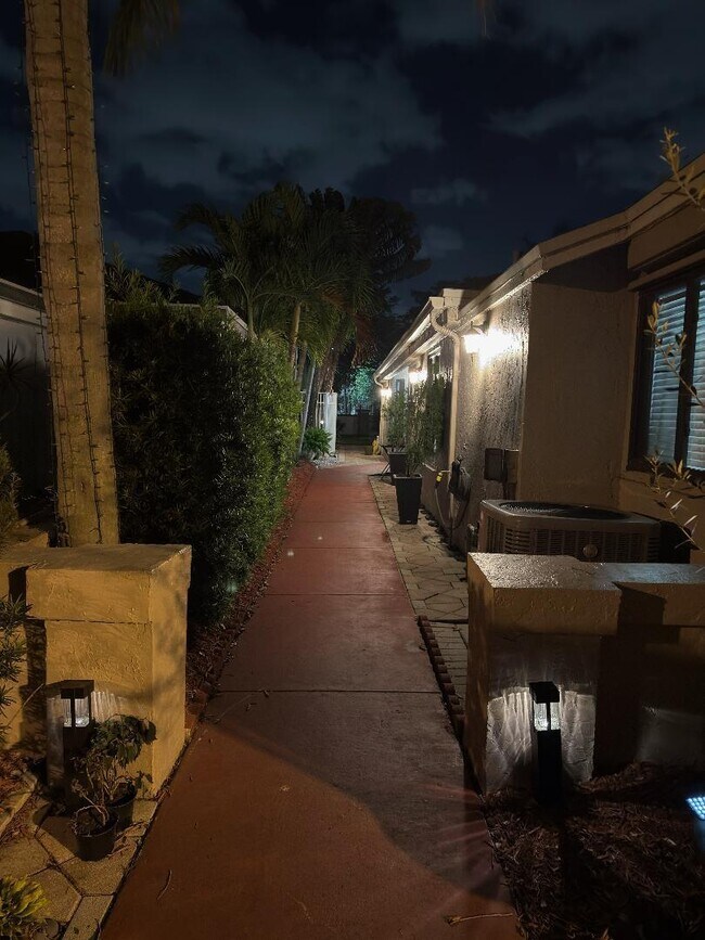 Building Photo - 3760 NW 19th St