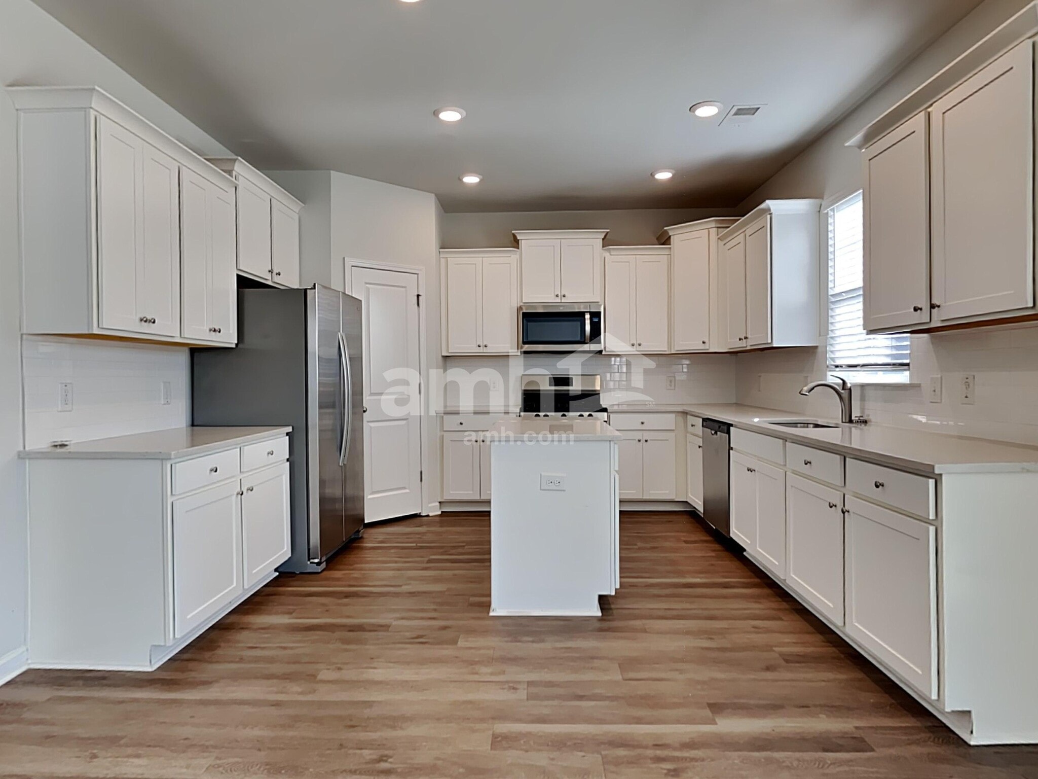 Building Photo - 139 Stagecoach Ave