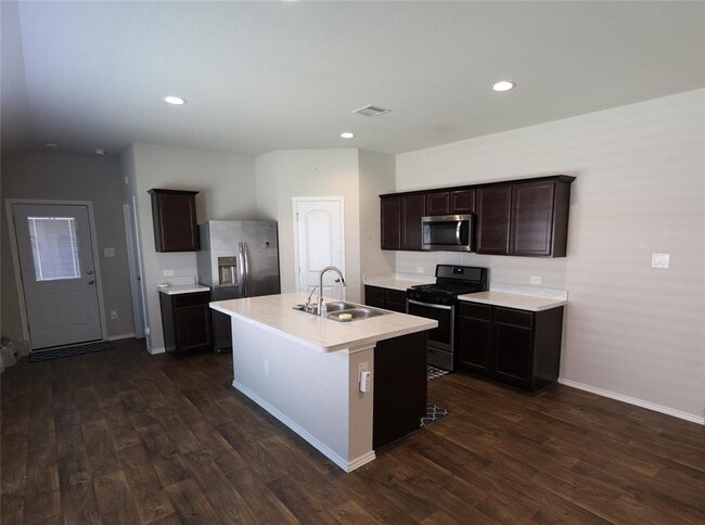 Building Photo - 2315 Otter Falls Dr