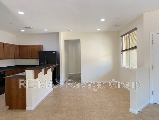 Building Photo - 1000 Aspen Cliff Dr