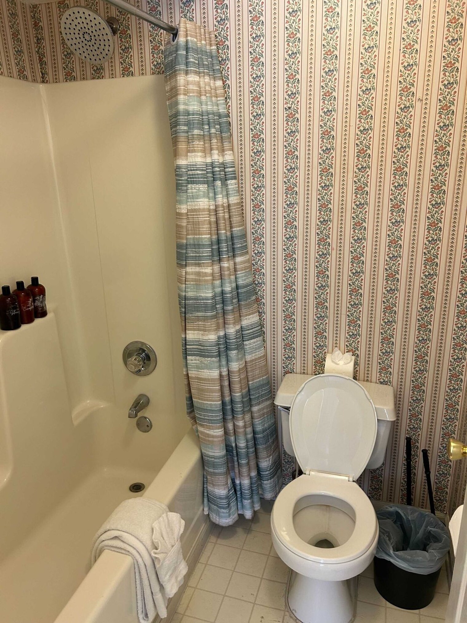 Building Photo - 1930 16th Ave