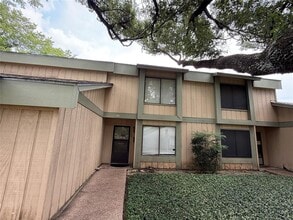 Building Photo - 9611 Blue Creek Ln