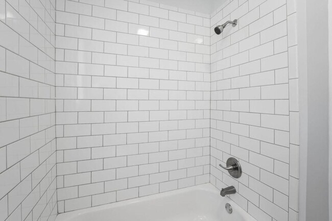 Building Photo - 2842 Bon Air Ave