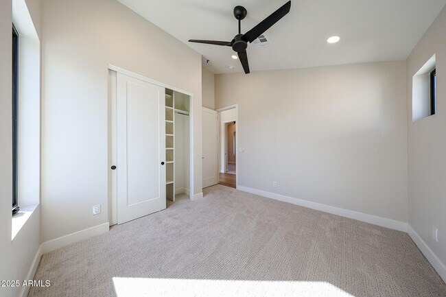 Building Photo - 6314 N 10th Dr