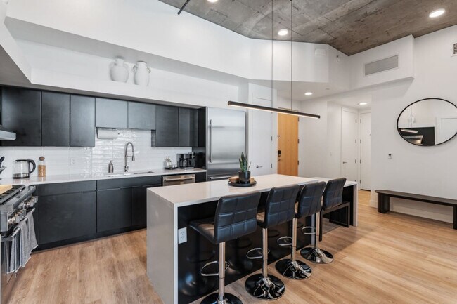 Building Photo - 111 S 300 W