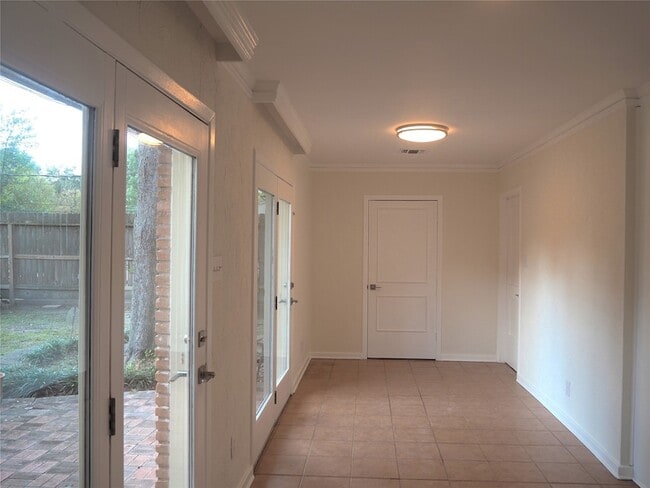 Building Photo - 10319 Raritan Dr