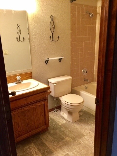 Building Photo - 1403 E Symphony Ct