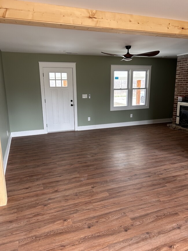 Building Photo - 6115 Zander Rd