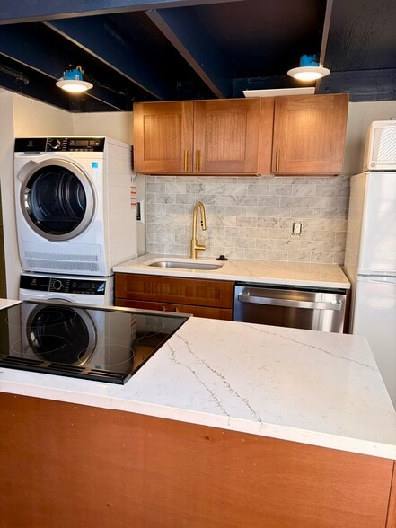 Building Photo - 3511 Baring St