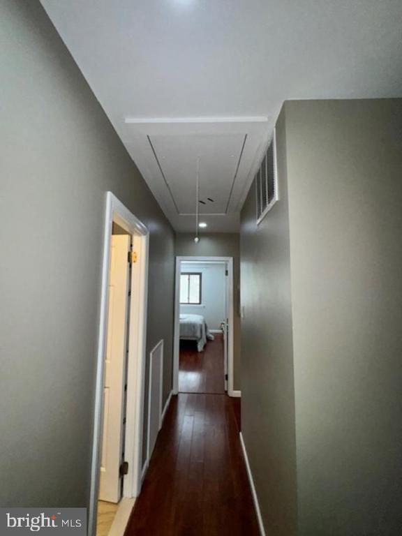 Building Photo - 1804 Worthington Dr